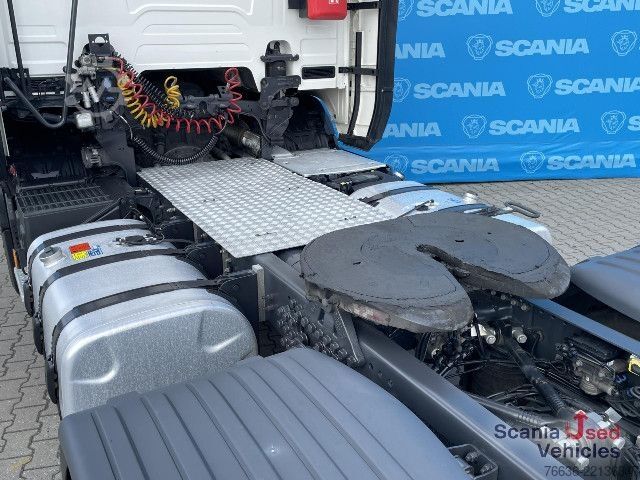 Tractor estándar Scania R 460 A4x2NA DIFF-L RETARDER PARK AIRCO