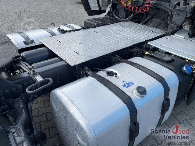 Tractor estándar Scania R 460 A4x2NA DIFF-L RETARDER PARK AIRCO