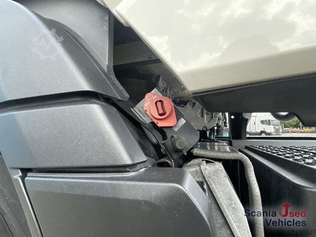 Tractor estándar Scania R 460 A4x2NA DIFF-L RETARDER PARK AIRCO