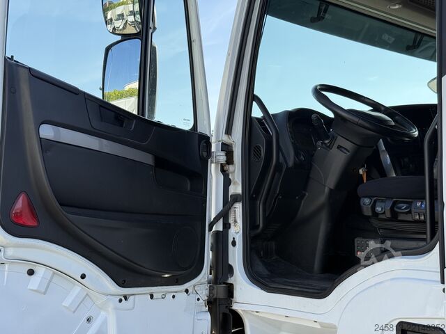Roll-off tipper truck Iveco stralis 480