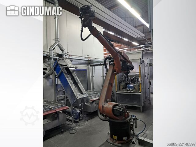 KUKA KR 30L16-2 con KRC 4 KUKA KR 30L16-2 with KRC 4