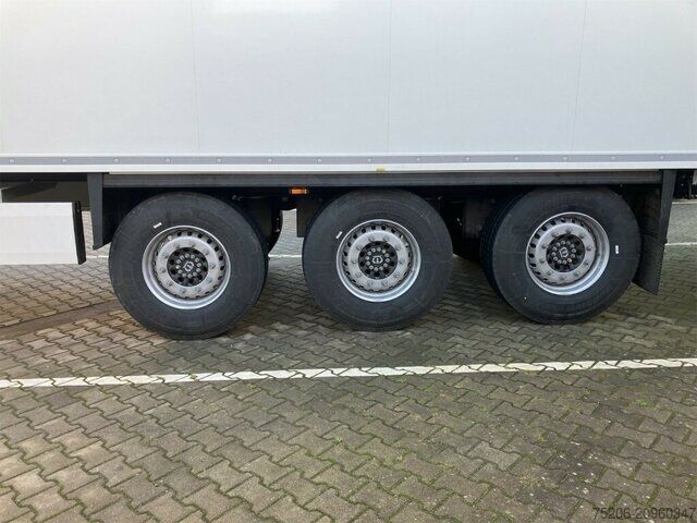 Camión para usos especiales Krone Cool Liner  SDR 27 eL4-MT