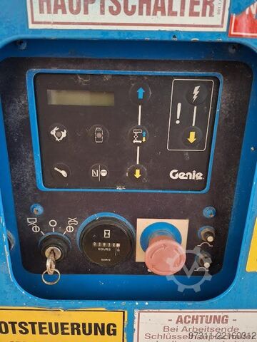 Elevador de tijera Genie GS-3369 RT OR