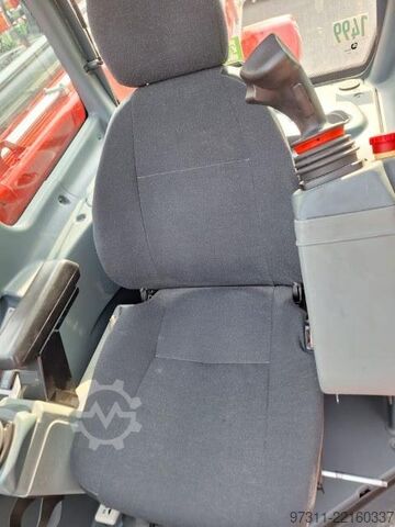 Telescopische lader Magni RTH 5.21