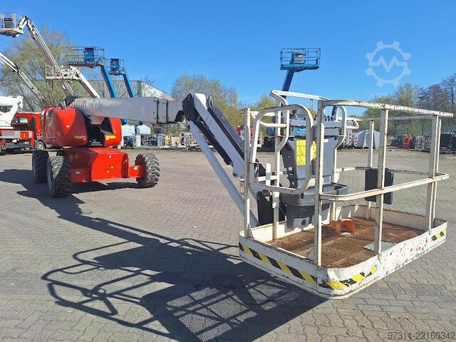 Teleskopisk platform JLG 660SJ