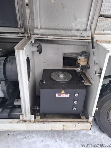 Scherenhebebühne Holland Lift T-210DL25 4WD/P/N