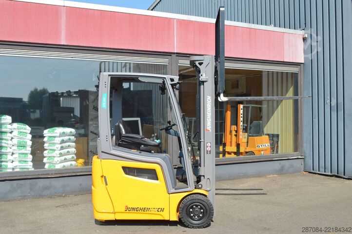 Carretilla elevadora Jungheinrich EFG 215