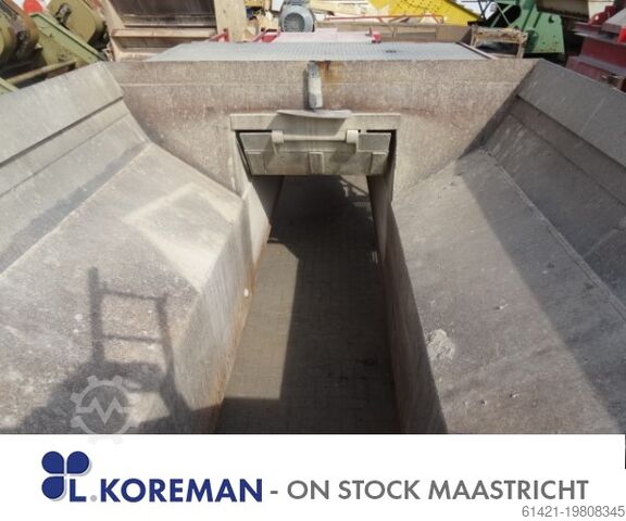 Nordberg Hopper with Vibrating Chute