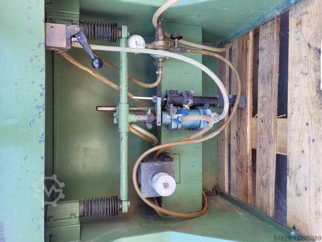 Meerassige boormachine