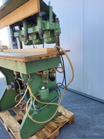 Meerassige boormachine