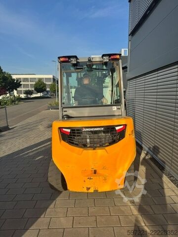 Dizel viljuškari Jungheinrich DFG 545s