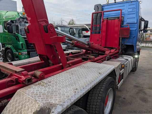 Haakarm vrachtwagen Volvo FH16 6X4 610HP HYVA Blatt/Luft Manuell