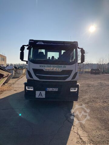Skip truck Iveco Magirus