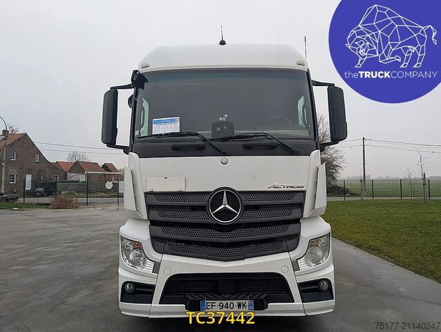 Kuffert Mercedes-Benz Actros 1833