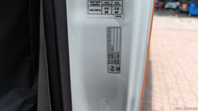 Platforma za rad iz vazduha postavljena na kamione Nissan Cabstar France Elevateur Topy 100-1
