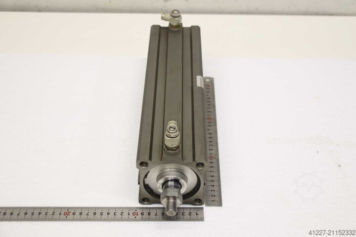 Kompakt henger SMC ECDQ2A80-300DC  Hub 30 mm