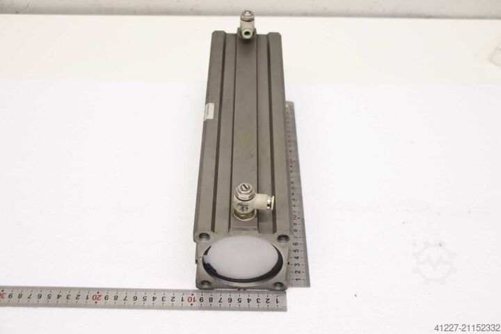 Kompakt henger SMC ECDQ2A80-300DC  Hub 30 mm