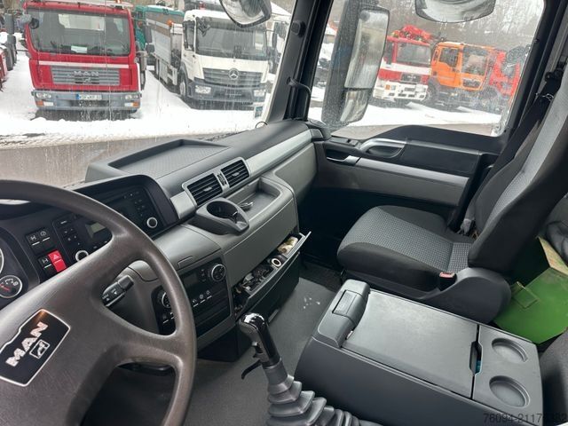 Camião basculante MAN TGS 33.440 6x4 KRAN 28m FUNK+Jib+Seilwinde 5./6.
