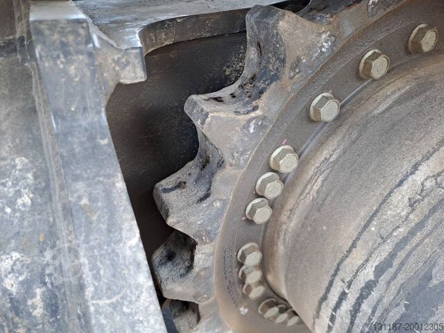 Rupsgraafmachine Develon DX225LC-7M