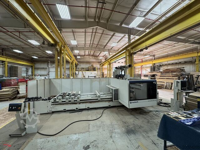 CNC machining center SMC Group Routech Accord 30FX CNC machining center