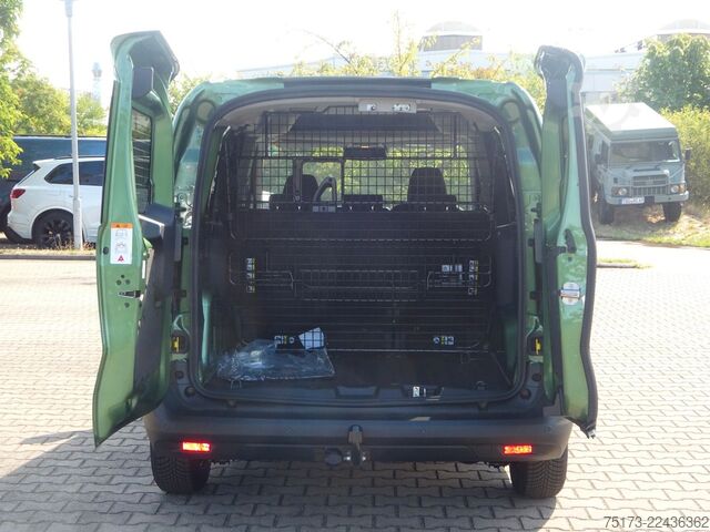 Furgon blaszak FORD Transit Courier Doppelkabine Trend Aut. AHK WiPa