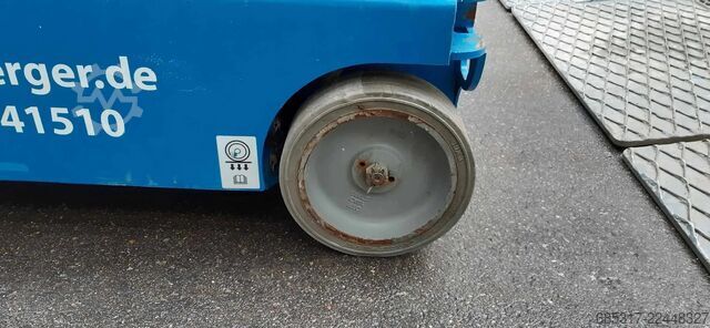 Vertikal mastlift Genie GRC 12