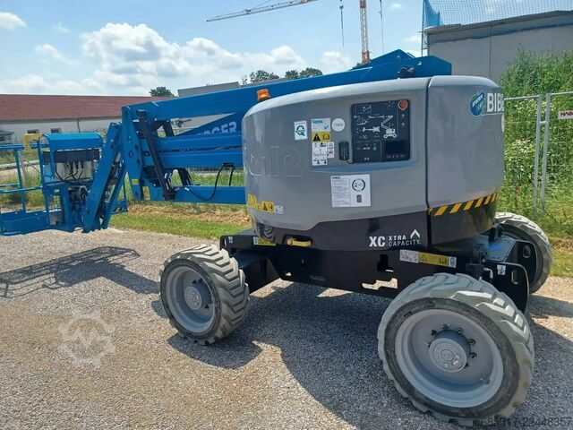 Articulating boom Genie Z45 XC