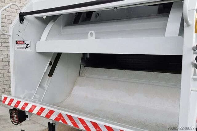 Vuilniswagen VW Constellation 17.250 BB CH Garbage Collector Tr...