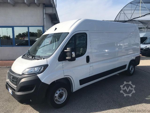 Fourgon tôlé Fiat Ducato 35 L3H2 2.2 mjt3 140cv serie 8