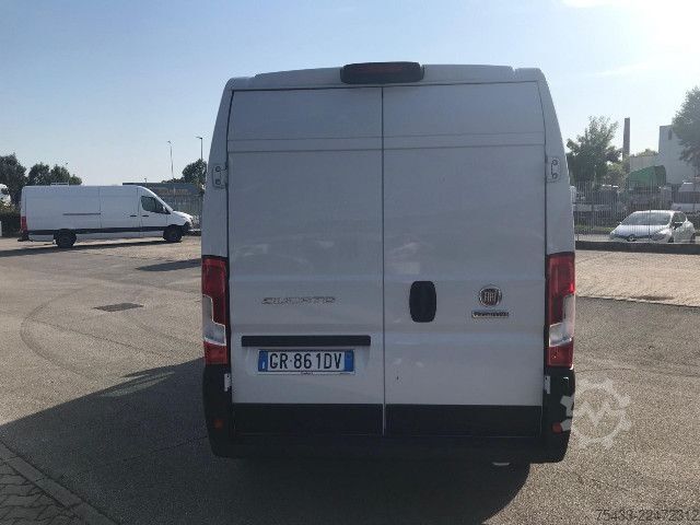 Fourgon tôlé Fiat Ducato 35 L3H2 2.2 mjt3 140cv serie 8