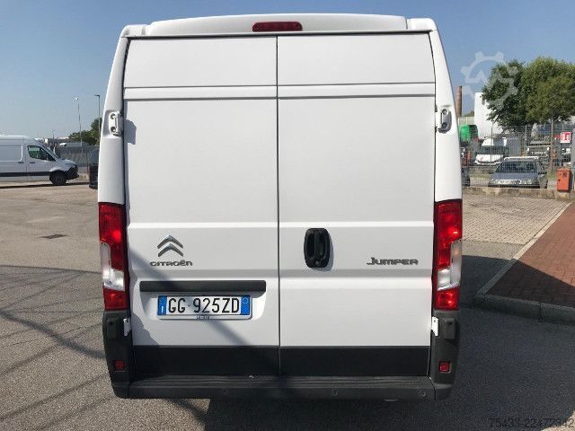 Bestelwagen Citroën Jumper 33 L2H2 2.2 bluehdi 140cv S&S