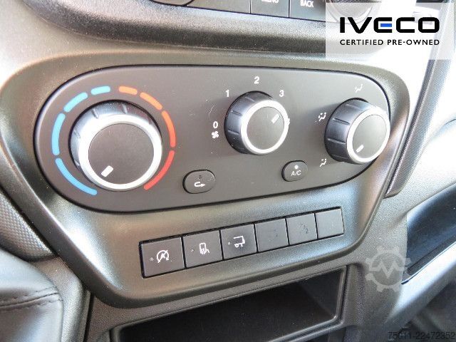 Vrachtwagen met bakwagen IVECO Daily 35C16 Koffer/LBW Klima, Kamera