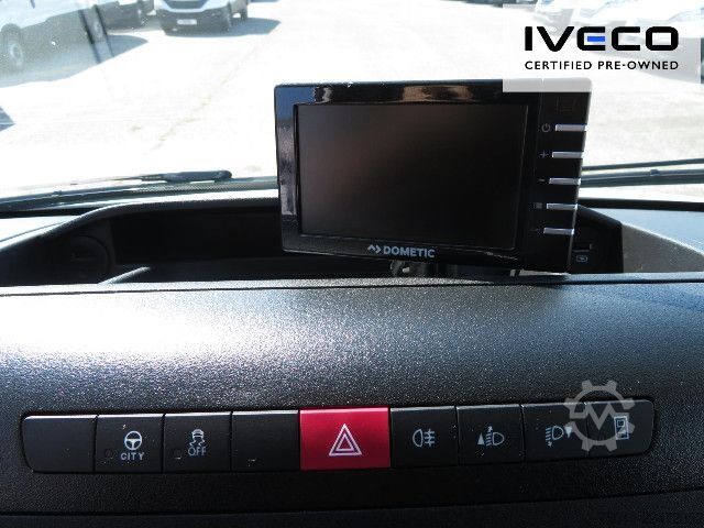 Vrachtwagen met bakwagen IVECO Daily 35C16 Koffer/LBW Klima, Kamera