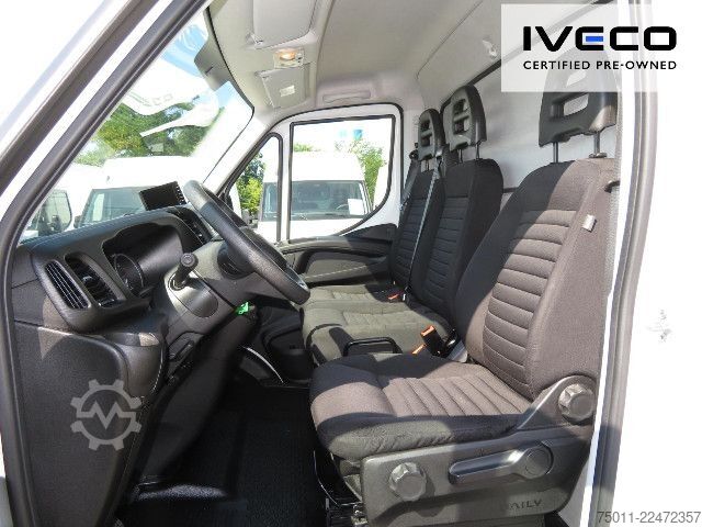 Vrachtwagen met bakwagen IVECO Daily 35C16 Koffer/LBW Klima, Kamera