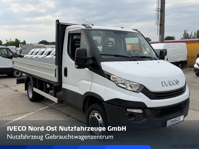 Pick-up bestelwagen IVECO 35C14 / AHK / Zwillingsbereift