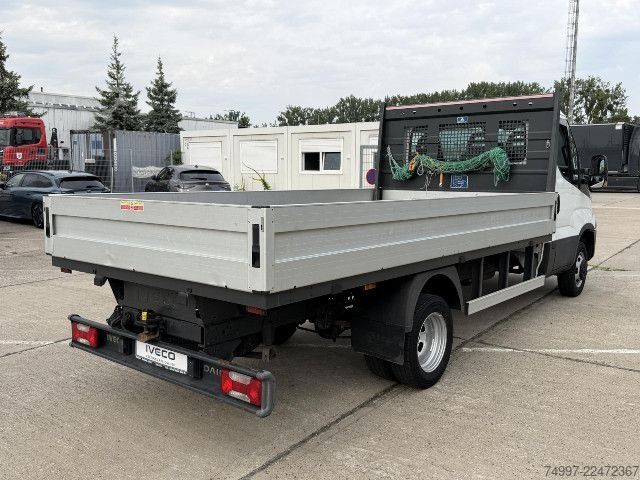 Pick-up bestelwagen IVECO 35C14 / AHK / Zwillingsbereift