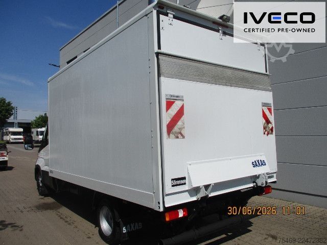 Vrachtwagen met bakwagen IVECO 35C16H