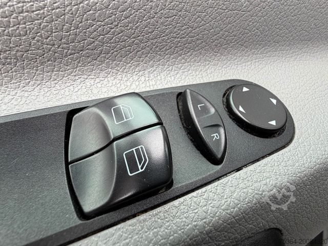 Minibuss VW Crafter 2.0 Tdi 80 kw L2H2 9Sitze Klima Tempomat