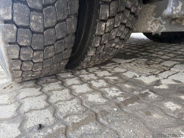 Śmieciarka Mercedes-Benz 2633 6x2 Econic Geesink Value PAK