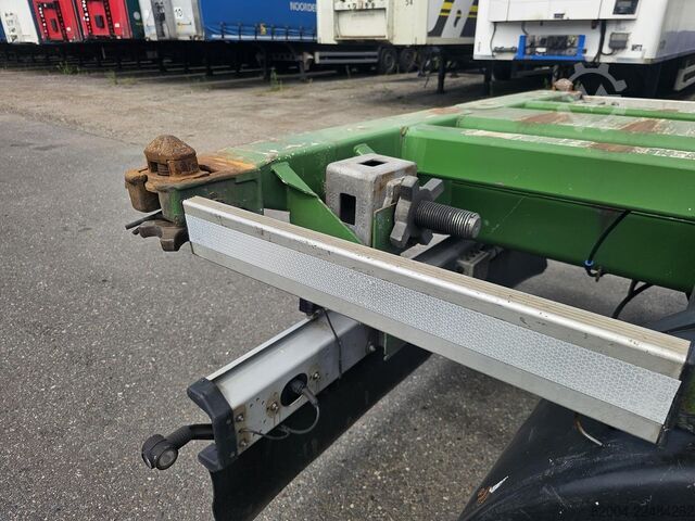 Transporte de contenedores D-TEC CT-26-01 / 4 AXLE BREAKER/ BPW DRUM/ APK17-01-2027