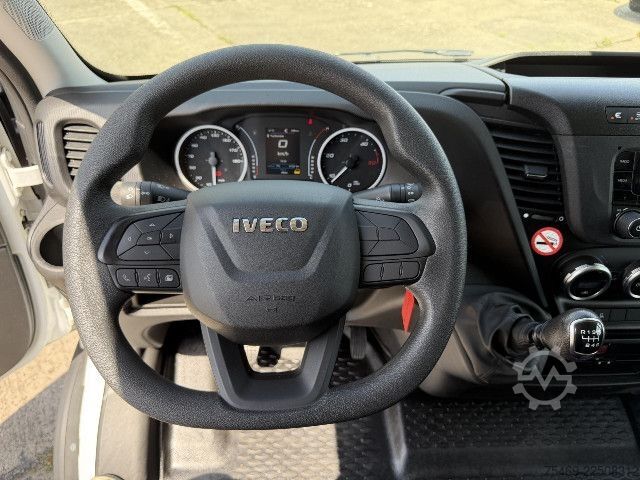 Bestelwagen IVECO 35S16V AHK + Fahrtenschreiber