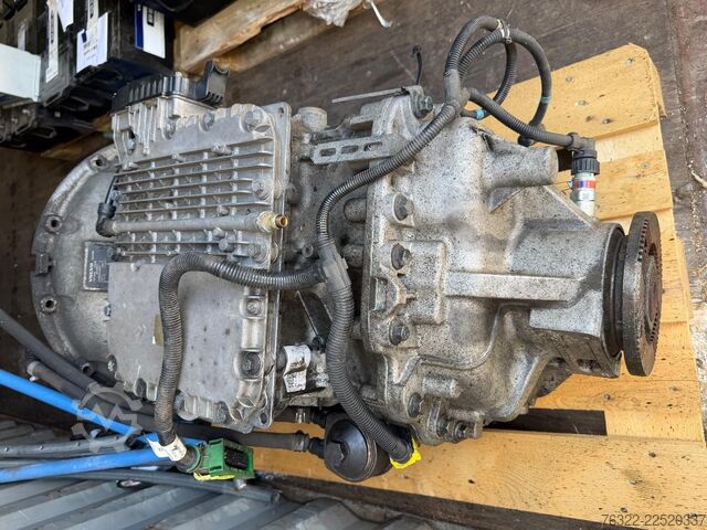 Standard-SZM Volvo FH 460 GLOBETROTTER MOTOR DEFECT