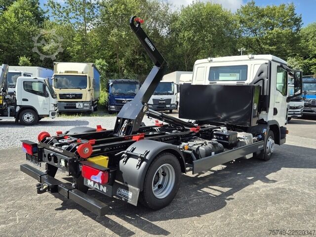 Abrollkipper Transporter man TGL 8.190 BL City Abollkipper Powermatic