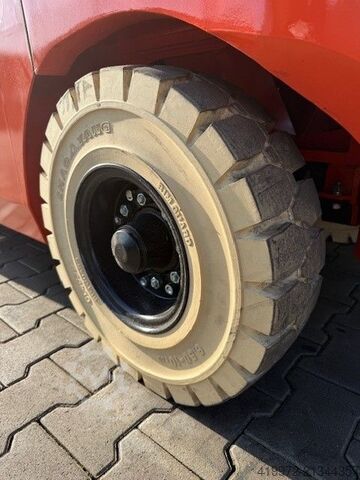 Elektrisk 4 -hjulet gaffeltruck Noblelift CPD30-AF1S