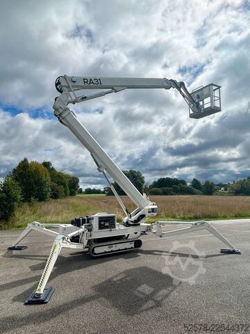 Αρθρωτή τηλεσκοπική πλατφόρμα εργασίας EasyLift RA 31
