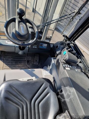 Heftruck Jungheinrich erst 575 Stunden EFG320