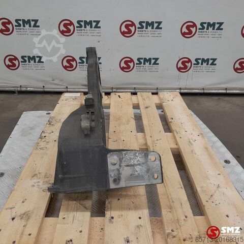 Pieza del chasis Mercedes Occ bladveerbeugel vooras links Mercedes