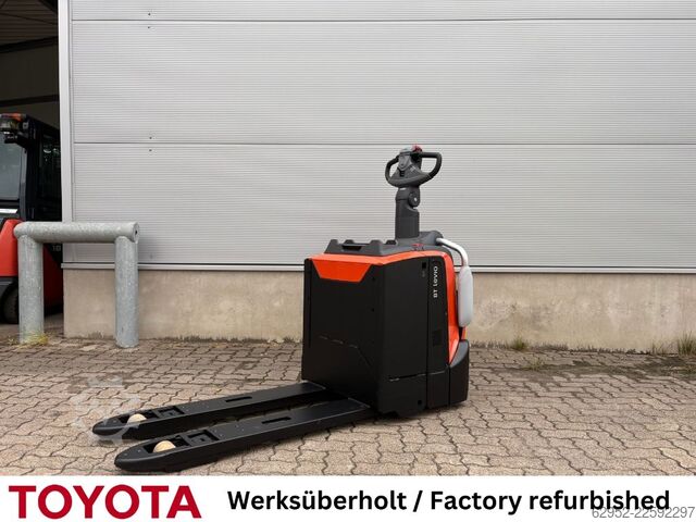 Transpalet manual Toyota LPE 200 / Akku neu!