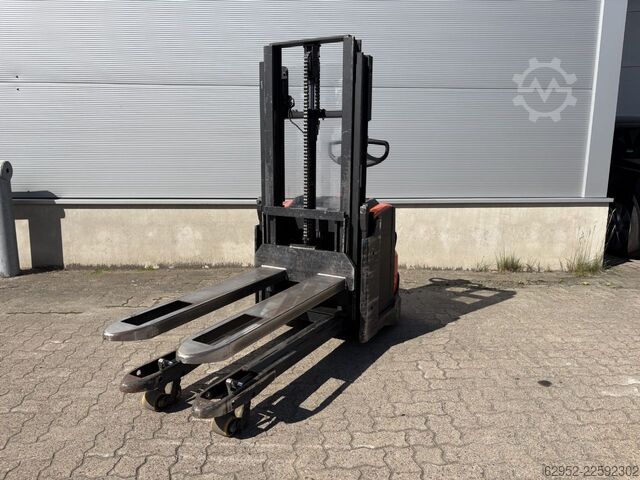 Stivuitor manual Toyota SWE 200 D