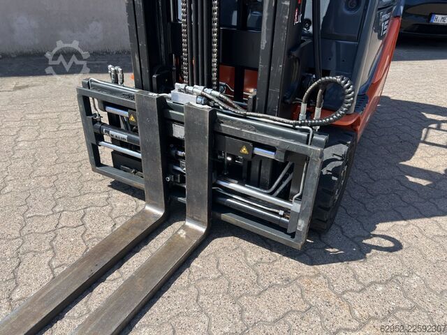 Stivuitor electric cu 3 roți Toyota 8 FBE 15 T